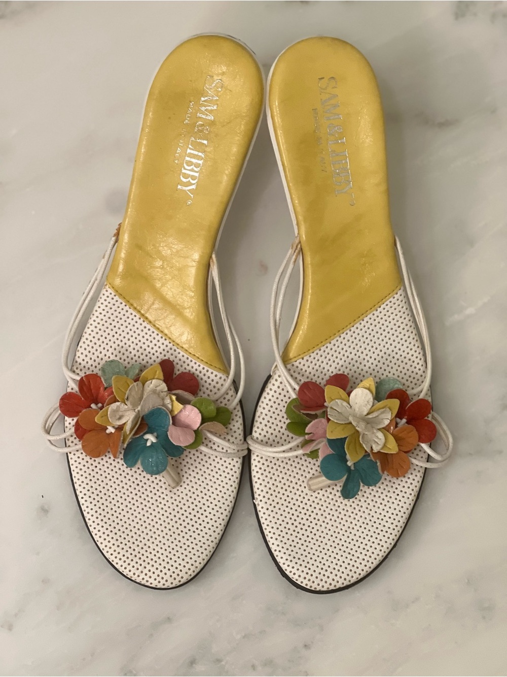 SAM & LIBBY White Perforated Floral Kitten Heel Slide Sandals with Yellow Insole